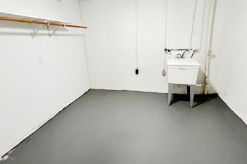 Stackable washer/dryer included or washer & dryer connections
